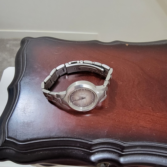 Woman's watch by Nixon - Picture 3 of 5